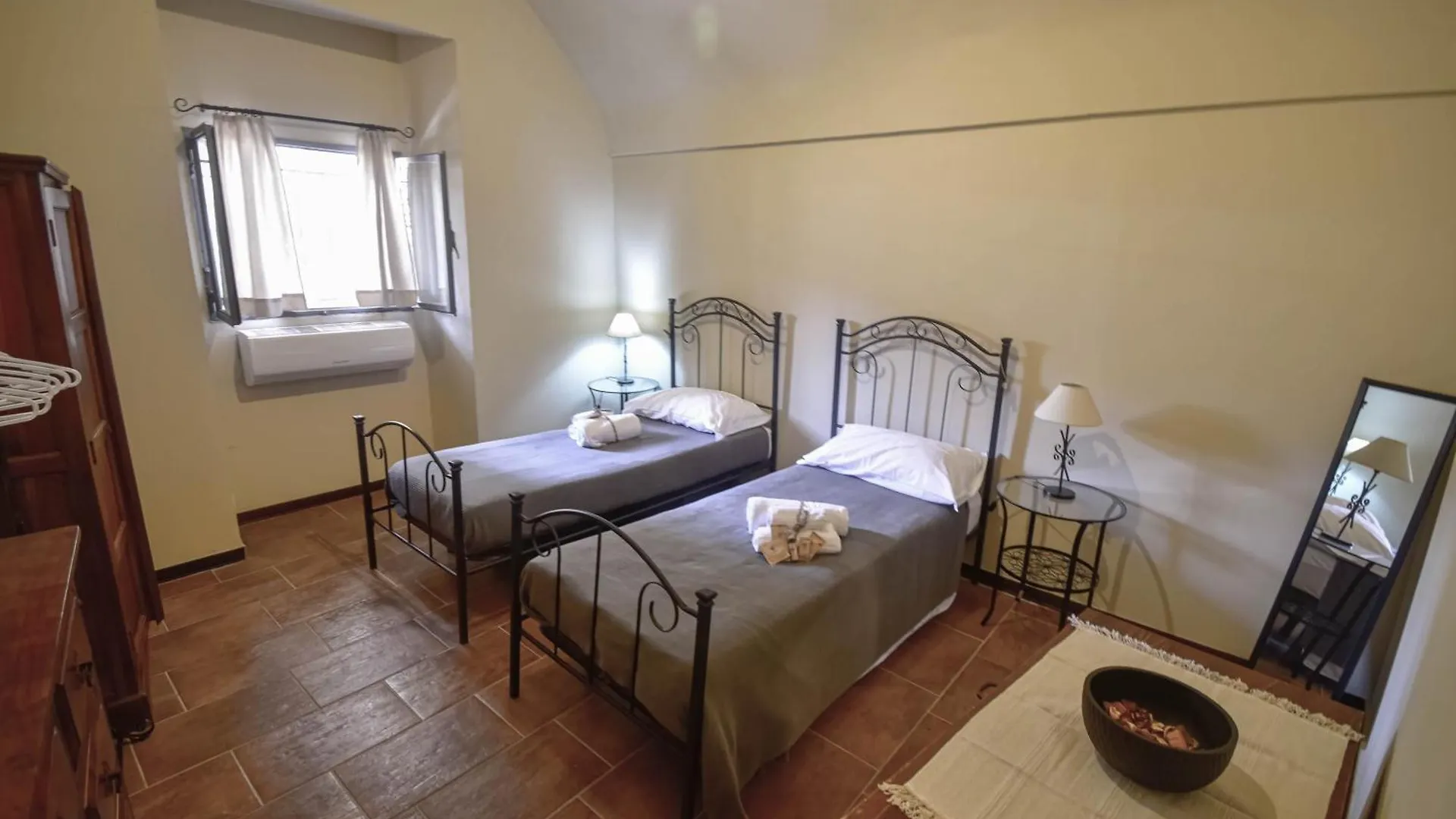 Villa Domum In Petra Casa Nella Roccia Self Check - In Modica